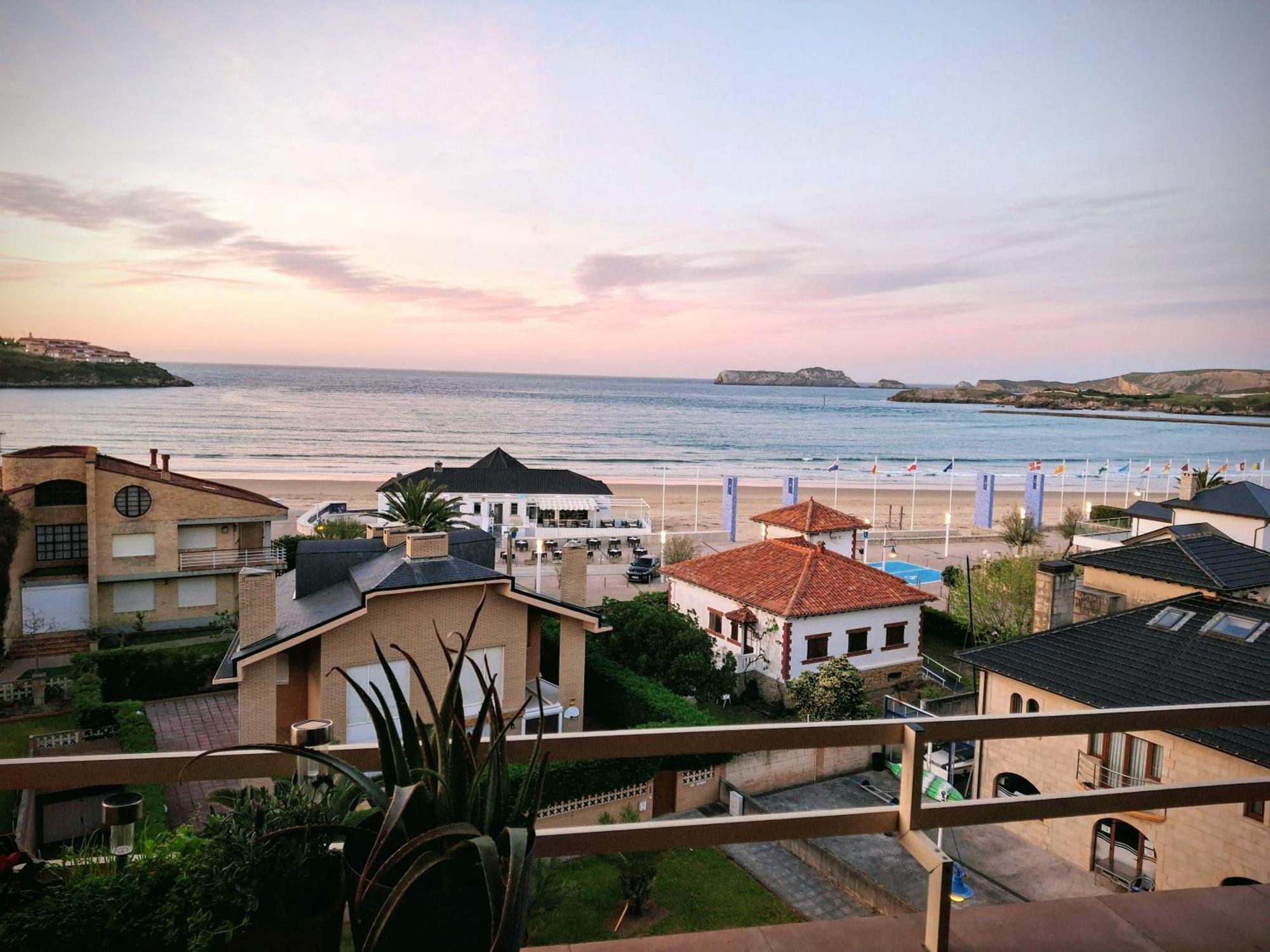 Dona Carmen Playa Boutique Apartman Suances Kültér fotó